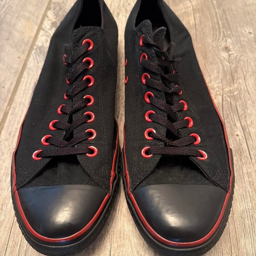 Converse Chuck Taylor All Star Low Black Red Men's 11.5 Women's 13.5 Canvas